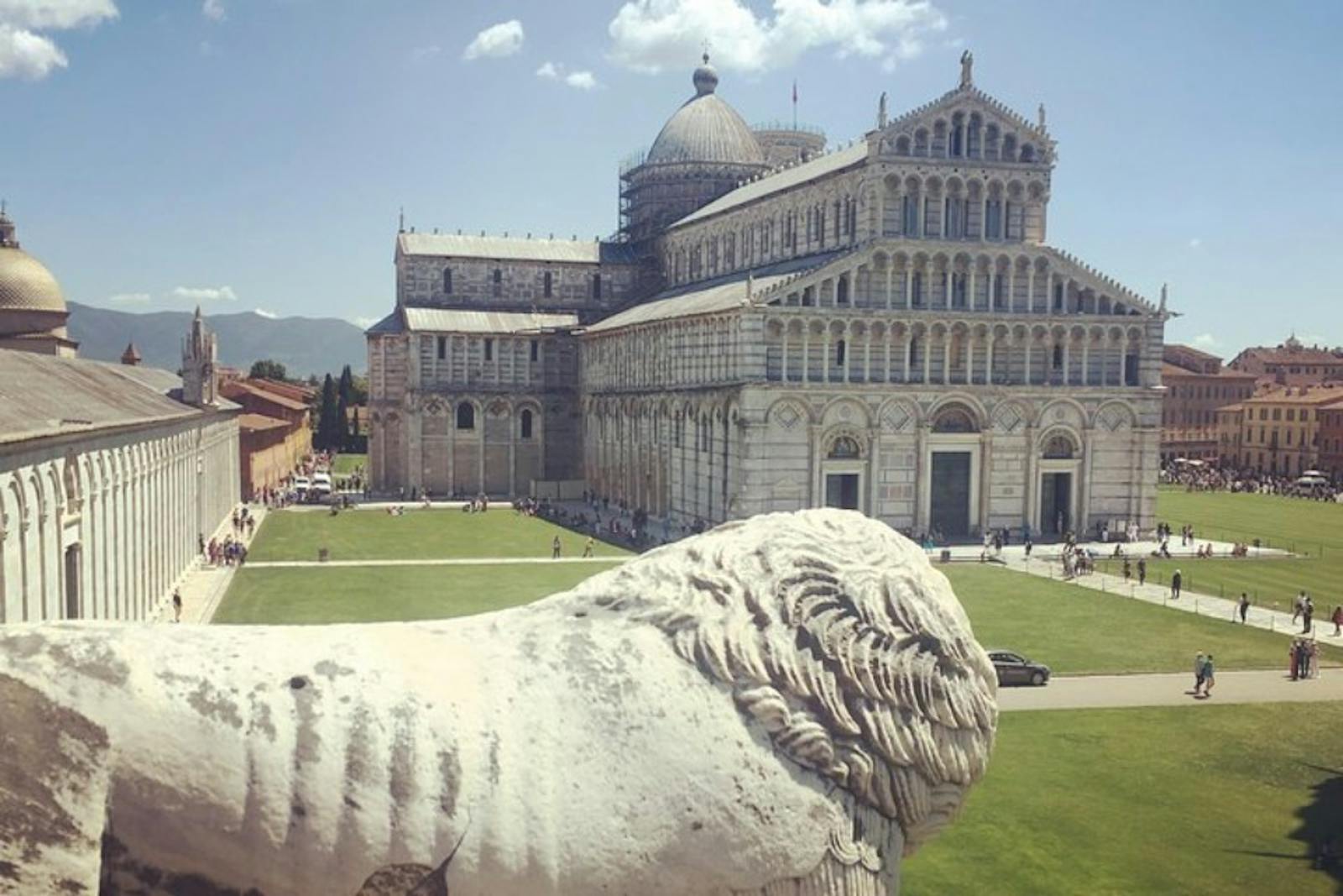 Vista dalla Torre di Pisa sulla cattedrale